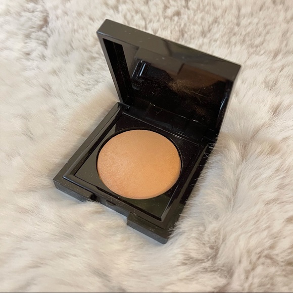 Brand New mini Laura Mercier Baked powder - Picture 2 of 3